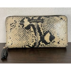 Cole Haan Leather Wallet Reptile Metallic Bifold Gold Tone Zipper Closure Tassle